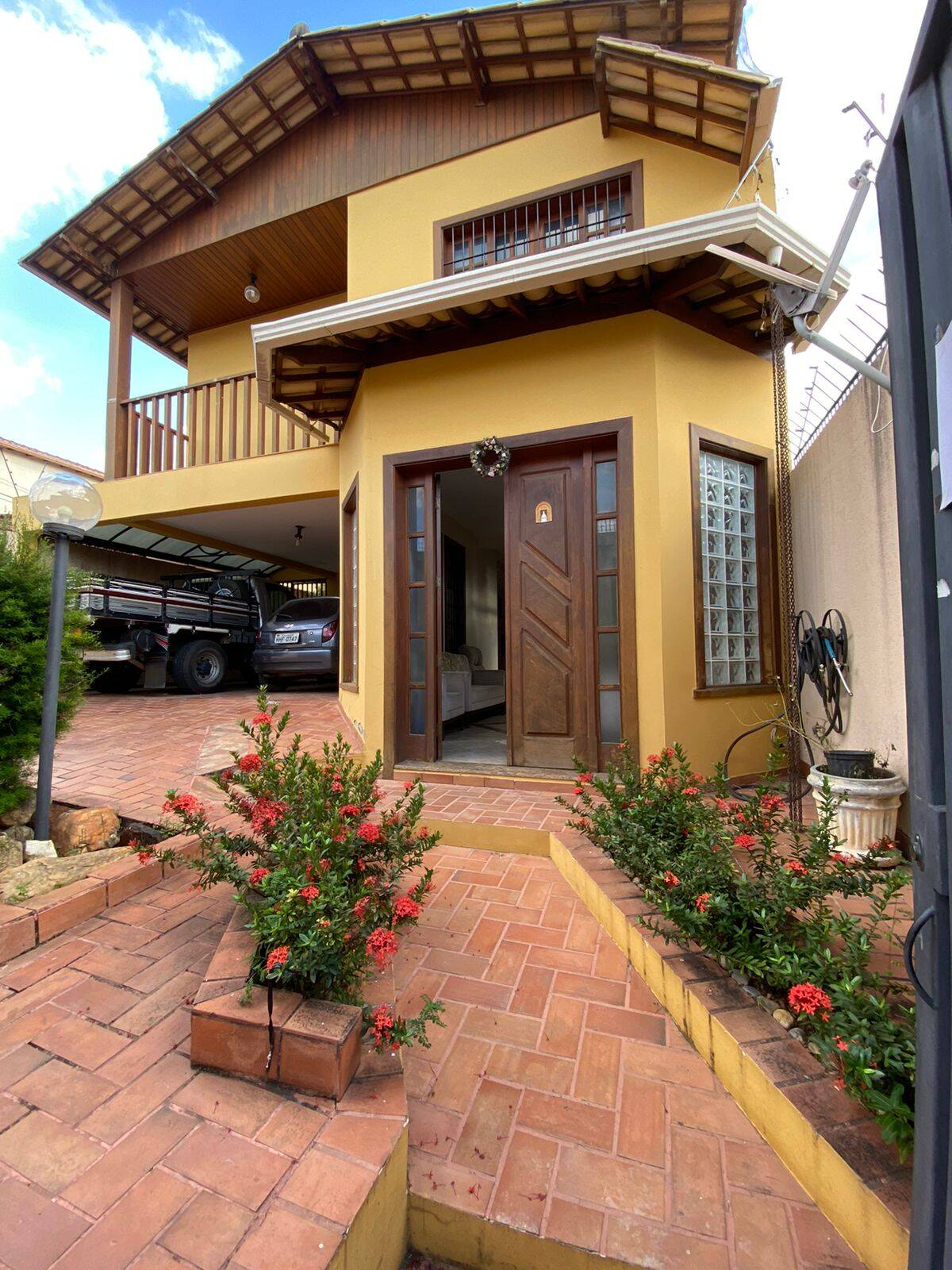 #ILV701 - Casa para Venda em Belo Horizonte - MG