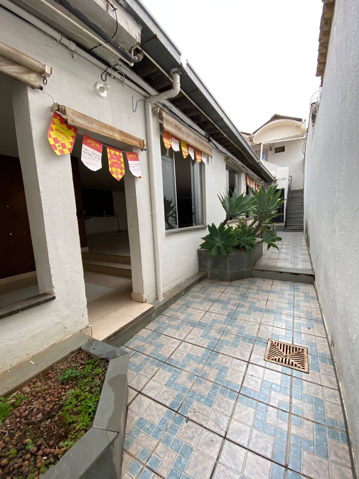 Prédio Inteiro à venda, 300m² - Foto 7